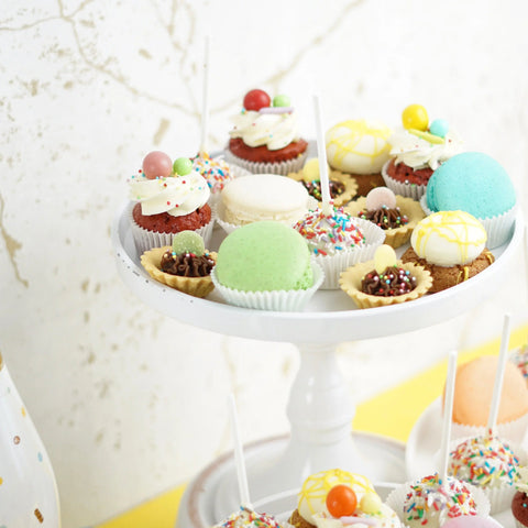 Happy Birthday Box: Taart & Sweets (22-25 personen)