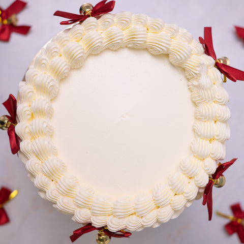Classic Christmas Ribbon Cake