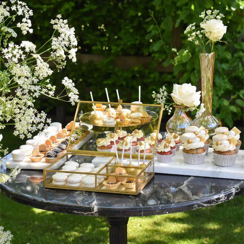 White & Gold Sweets (Vanaf 10 Personen) - Sweet Vibes